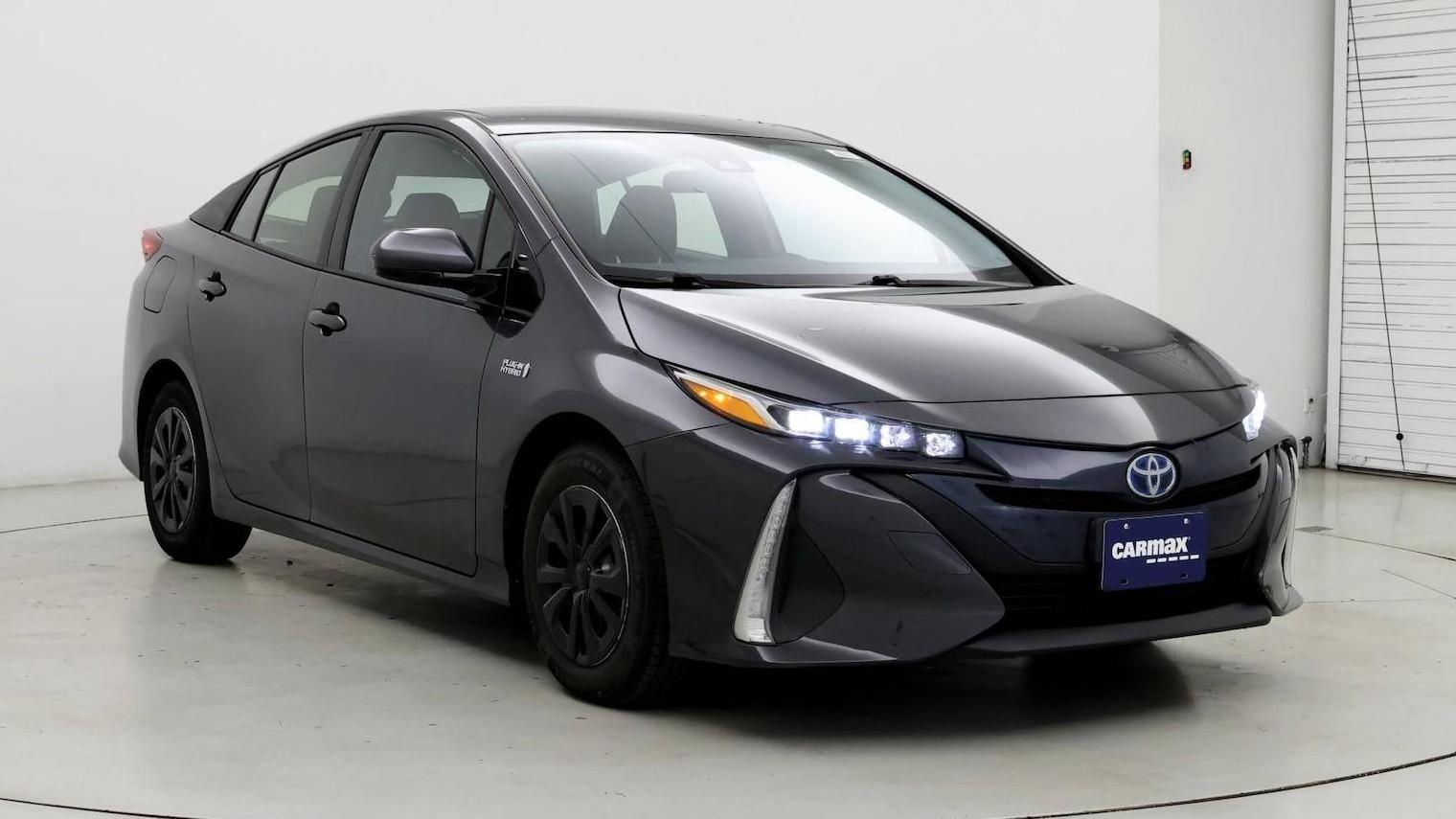 TOYOTA PRIUS PRIME 2017 JTDKARFP7H3000537 image